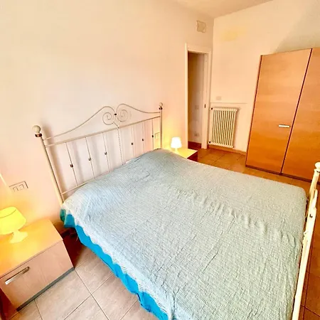 Appartamenti Mac, Trilocali Vicino Al Mare Con Posto Auto Apartment