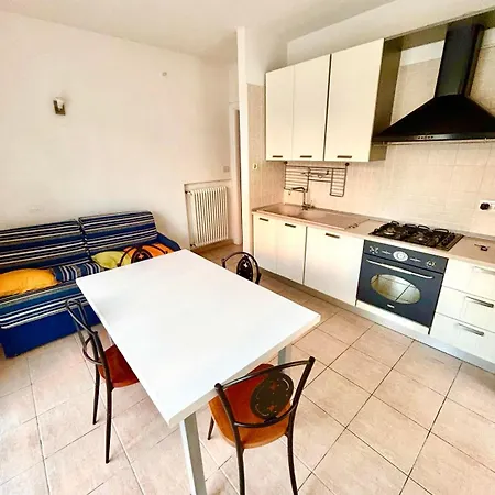 Apartment Appartamenti Mac, Trilocali Vicino Al Mare Con Posto Auto Marcelli