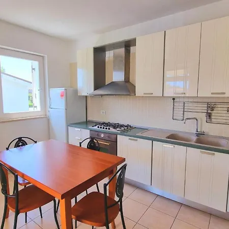 公寓 Mac, Trilocali Vicino Al Mare Con Posto Auto 马瑟利